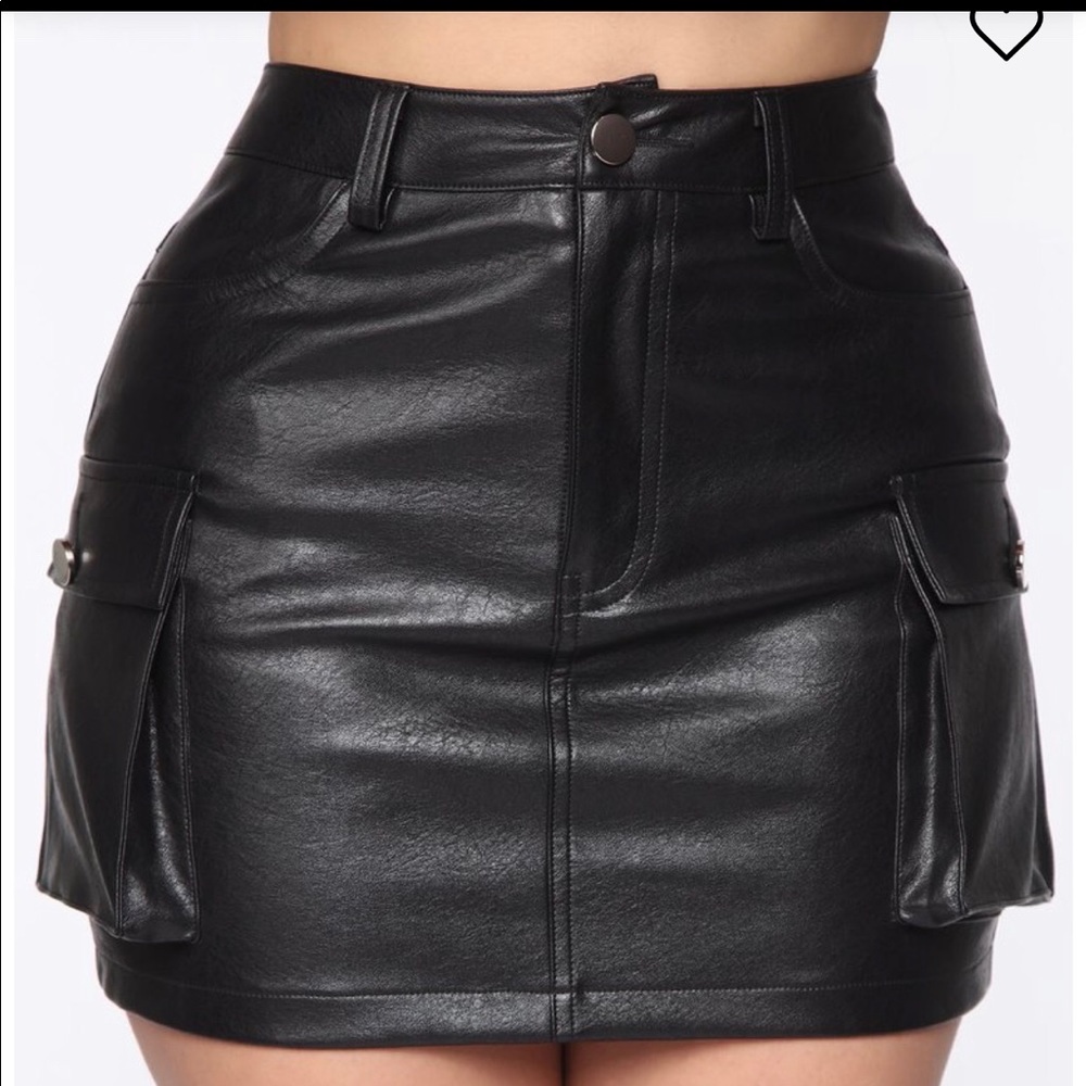 Fashion nova pleather skirt